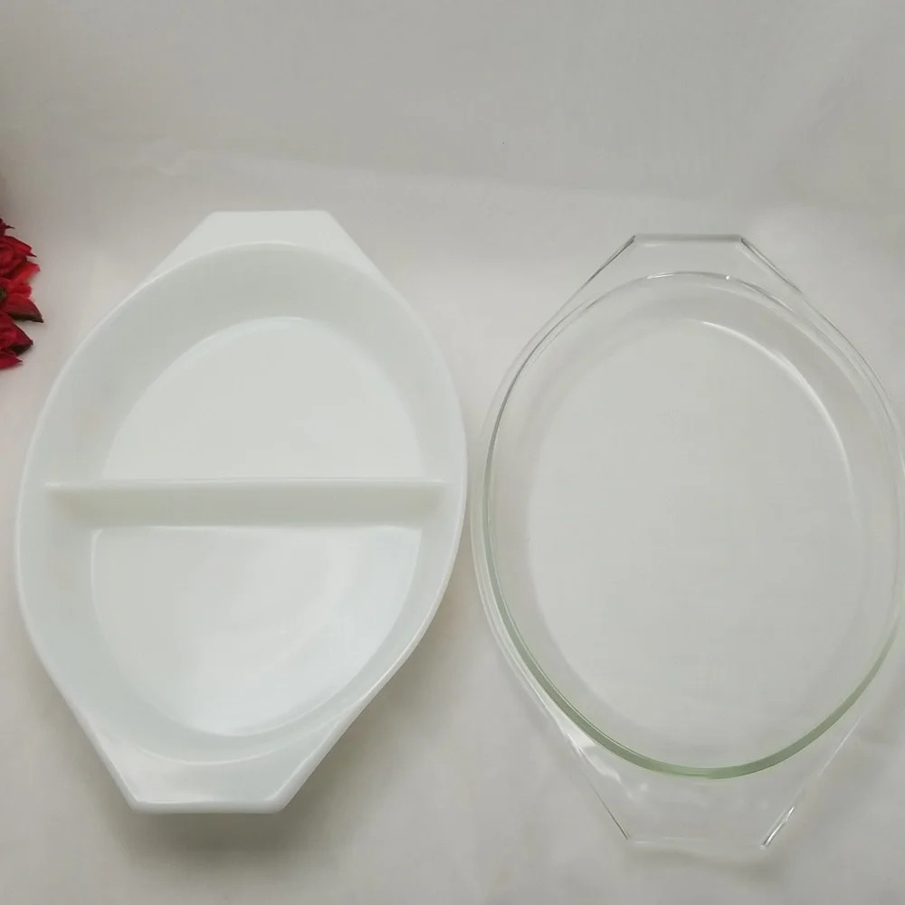 Pyrex Town & Country Divided Casserole Dish with Lid